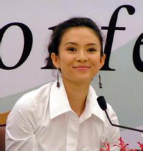 巴黎名媛舞会公布名媛人选，张艺谋小女儿与任达华女儿出席